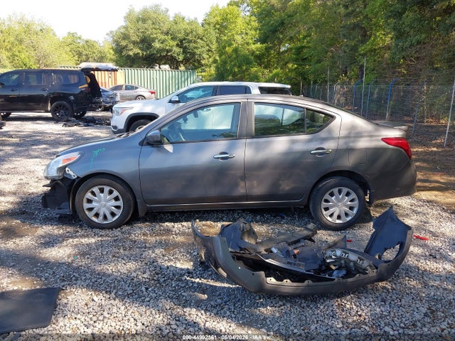 Nissan Versa 1.6 Sv
