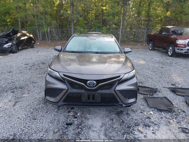 Toyota Camry Se Hybrid