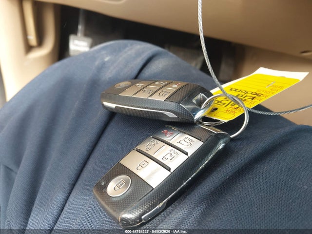 Kia Sedona Lx