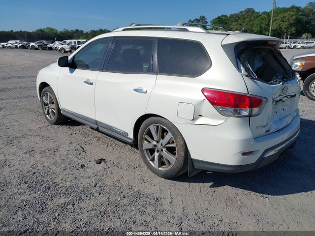 Nissan Pathfinder Platinum