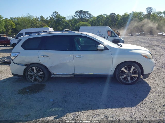 Nissan Pathfinder Platinum