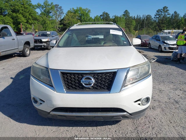 Nissan Pathfinder Platinum