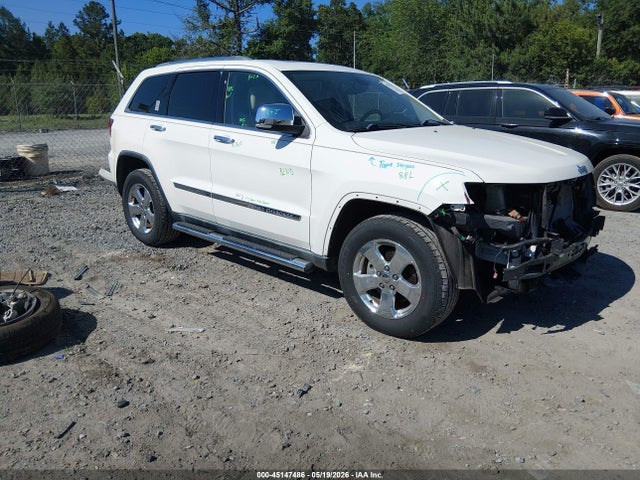 Salvage Jeep Grand Cherokee Image