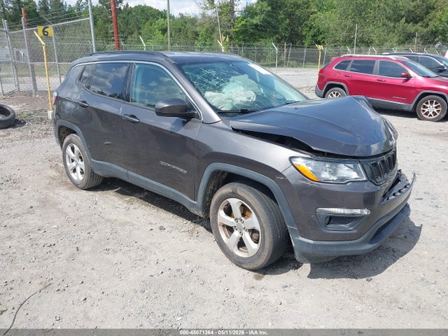 Salvage Jeep Compass Image