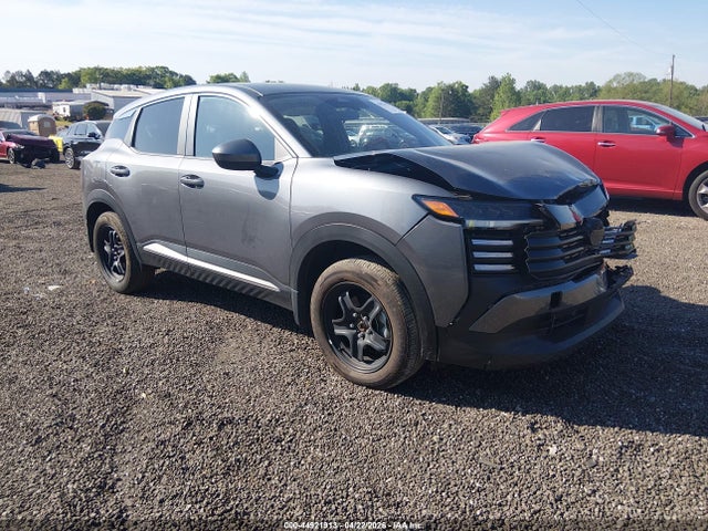 Salvage Nissan Kicks Image
