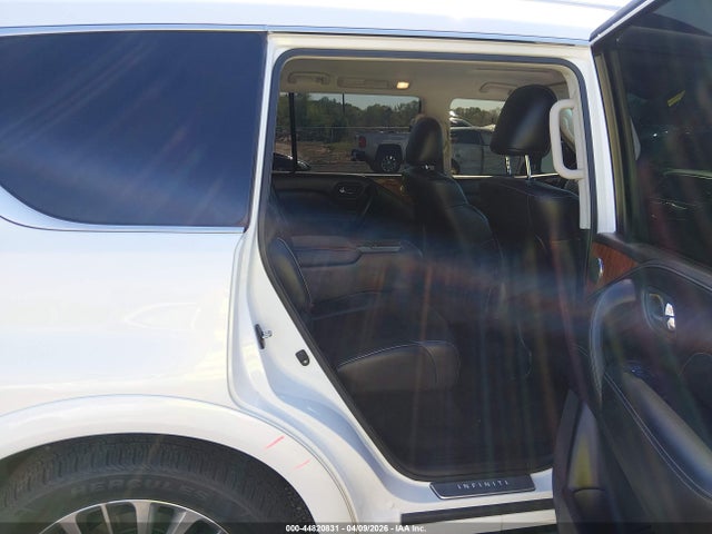 INFINITI Qx Luxe