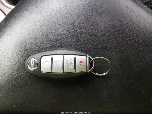 Nissan Pathfinder Platinum