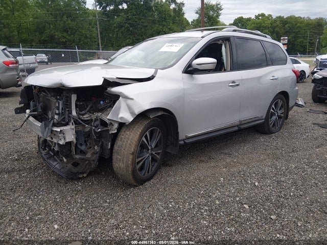 Nissan Pathfinder Platinum