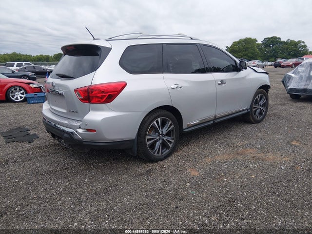 Nissan Pathfinder Platinum