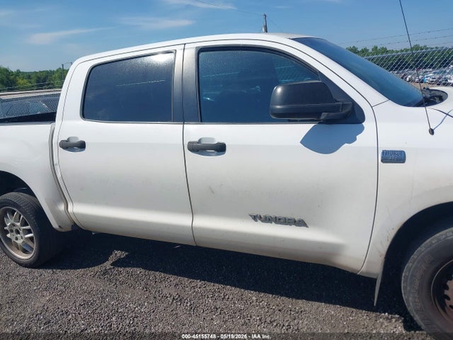 Toyota Tundra Base 4.7l V8