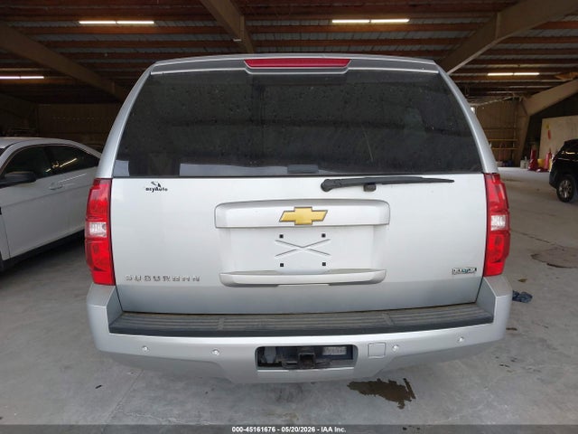 Chevrolet Suburban 1500 Lt