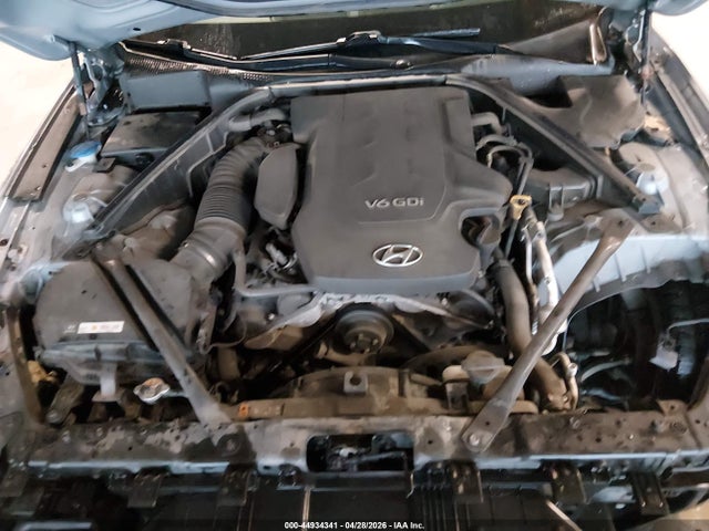Hyundai Genesis 3.8