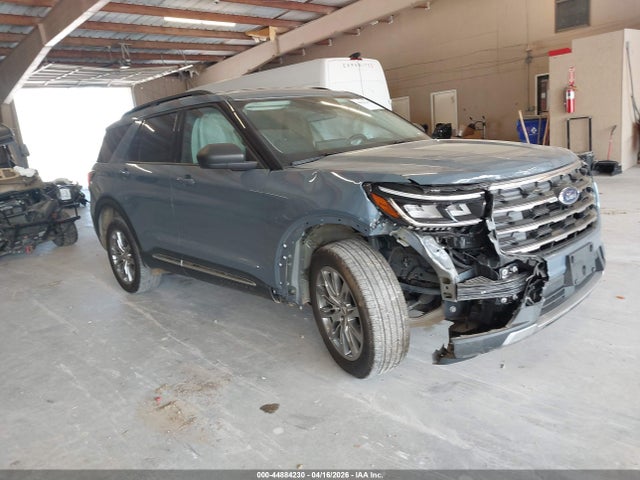 Salvage Ford Explorer Image