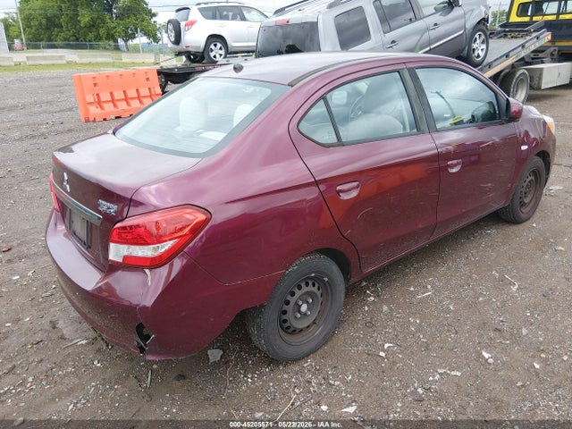 Mitsubishi Mirage Es