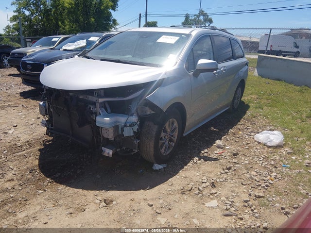 Toyota Sienna Xle