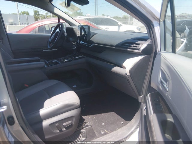 Toyota Sienna Xle