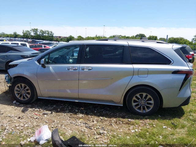 Toyota Sienna Xle