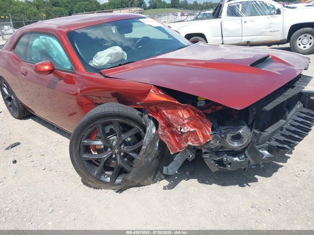 Salvage Dodge Challenger Image
