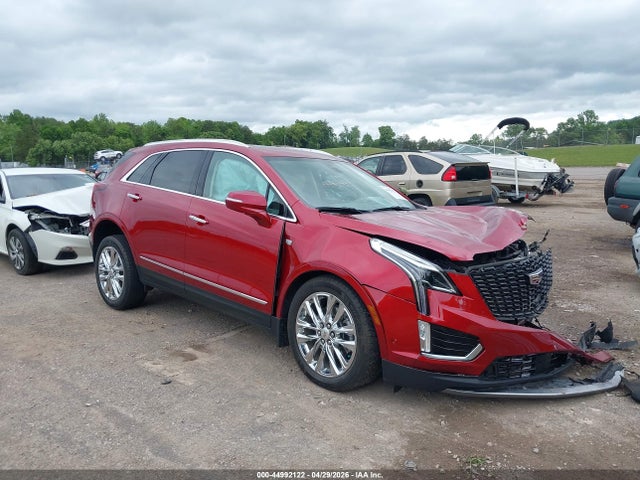 Salvage Cadillac XT5 Image
