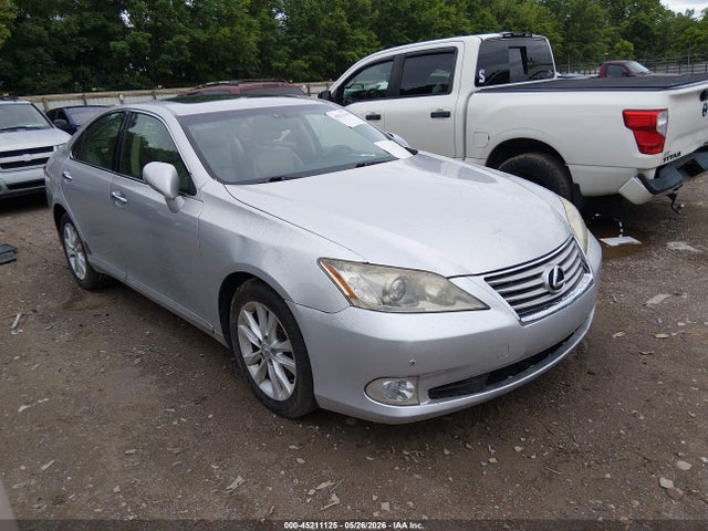 Salvage Lexus Es Image