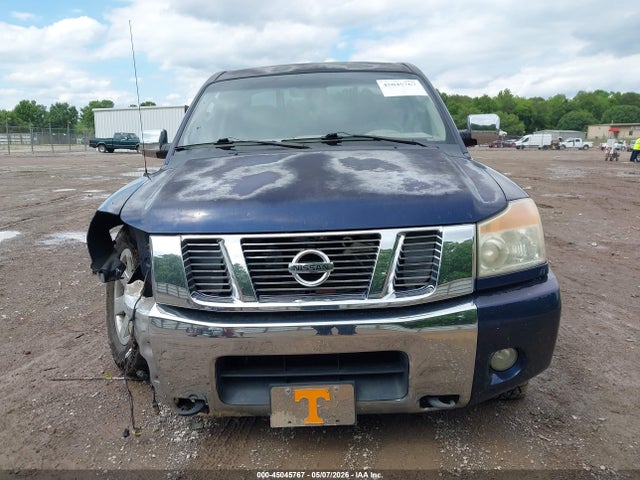 Nissan Titan Sv