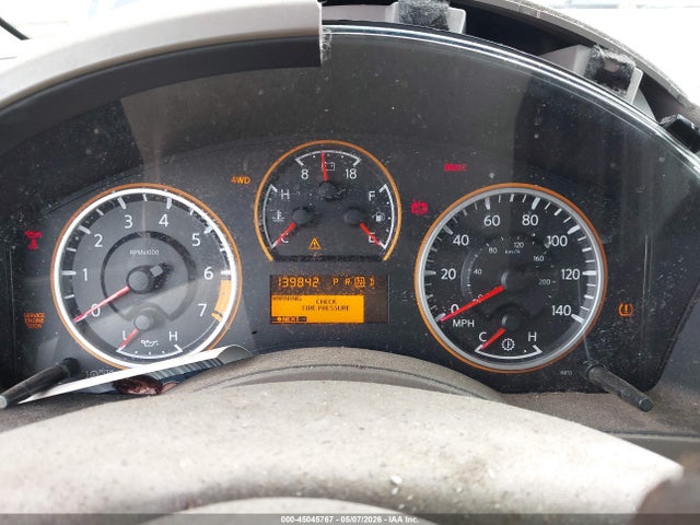 Nissan Titan Sv