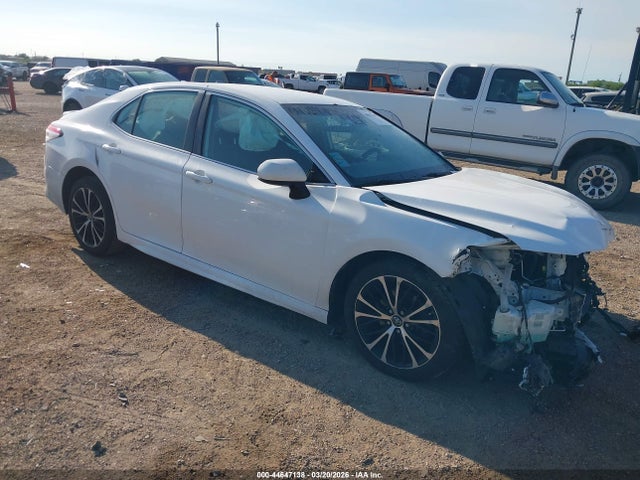 Salvage Toyota Camry Image