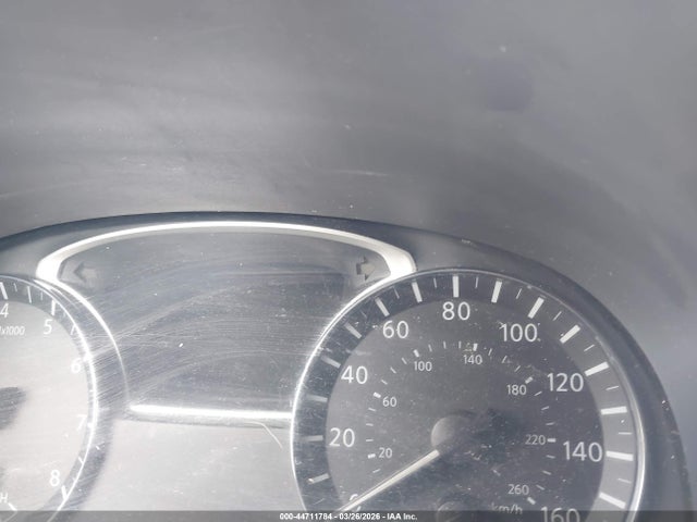 Nissan Pathfinder S