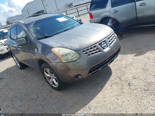 Salvage Nissan Rogue Image