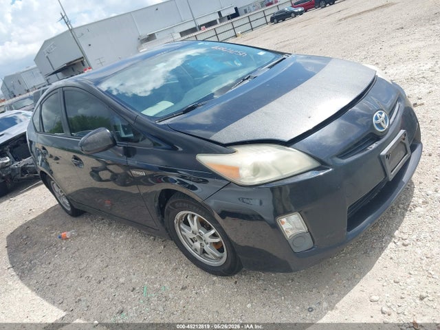 Salvage Toyota Prius Image
