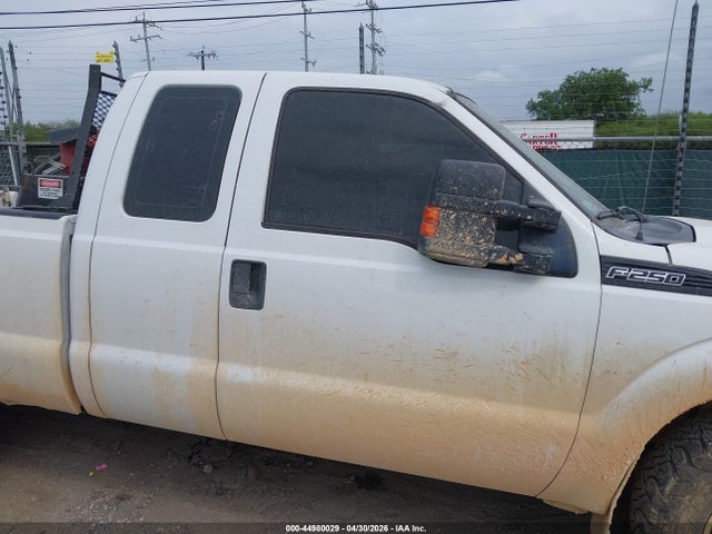 Ford F-250 Xl