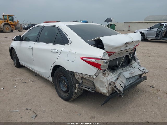 Toyota Camry Le