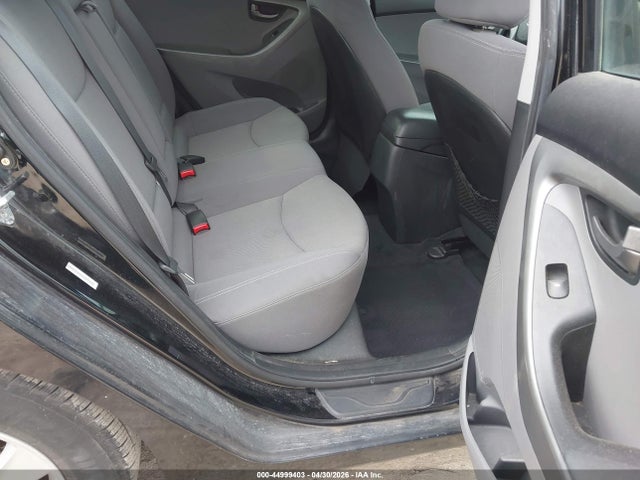 Hyundai ELANTRA Se