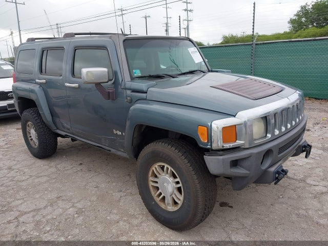 Salvage HUMMER H3 Image