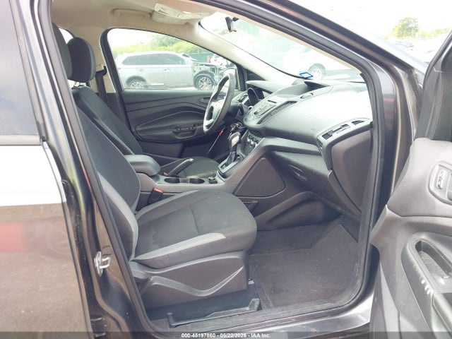 Ford Escape S