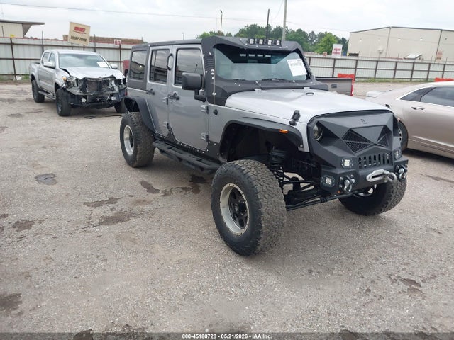Salvage Jeep Wrangler Image