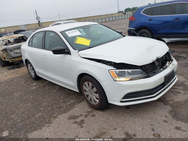 Salvage Volkswagen Jetta Image
