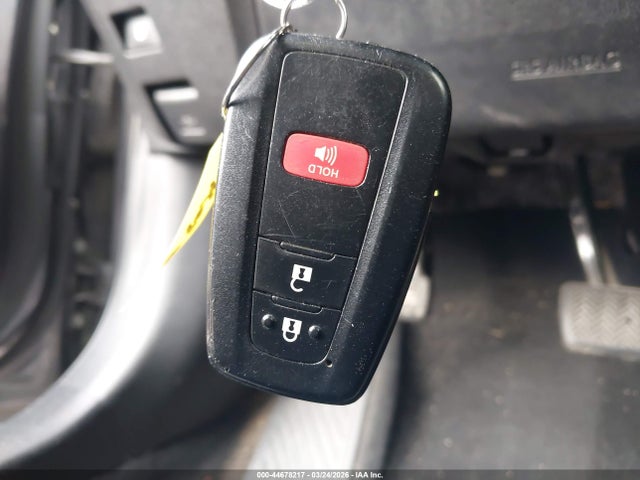 Toyota Prius Le