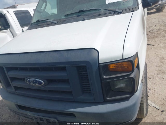 Ford E-250 Commercial