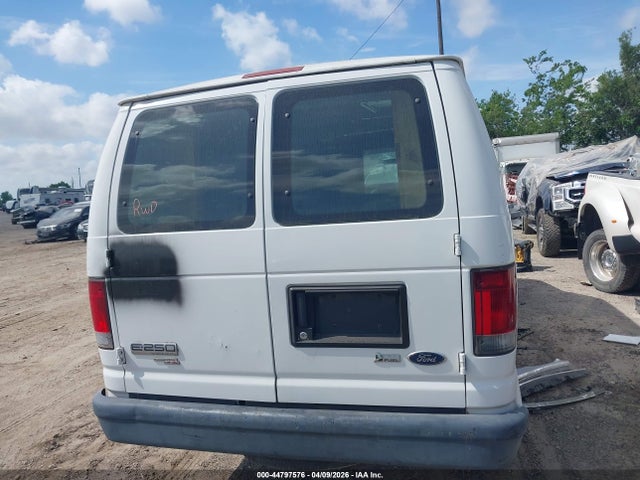 Ford E-250 Commercial