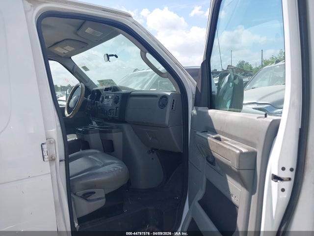 Ford E-250 Commercial
