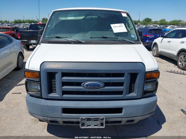 Ford E-250 Commercial