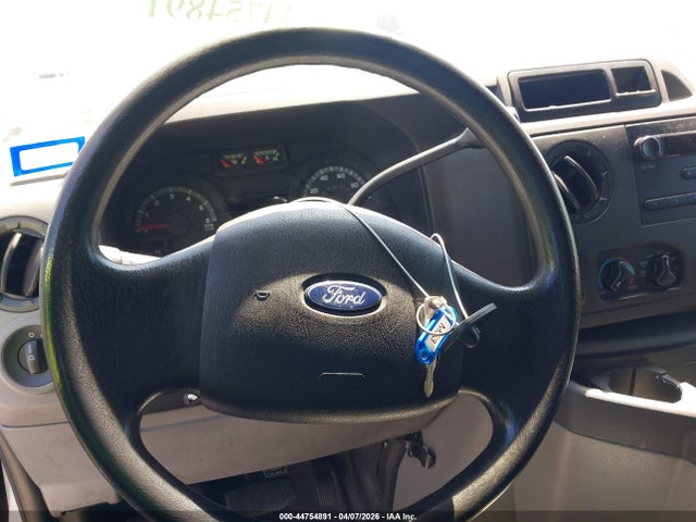 Ford E-250 Commercial