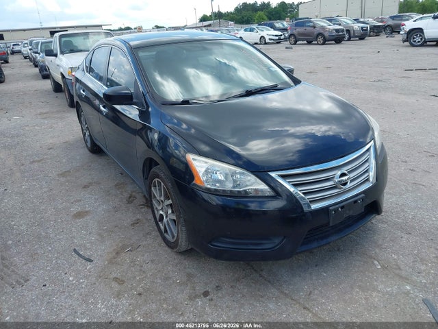 Salvage Nissan Sentra Image