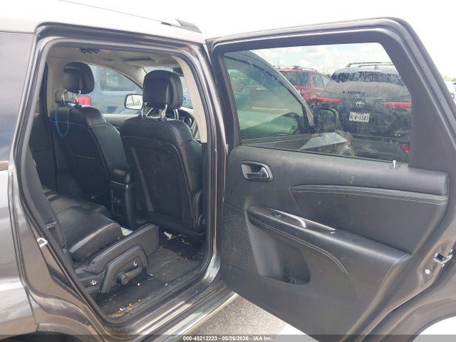 Dodge Journey Crossroad