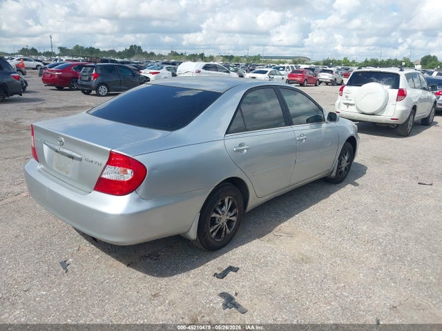 Toyota Camry Le V6