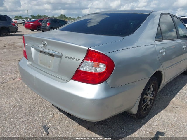 Toyota Camry Le V6
