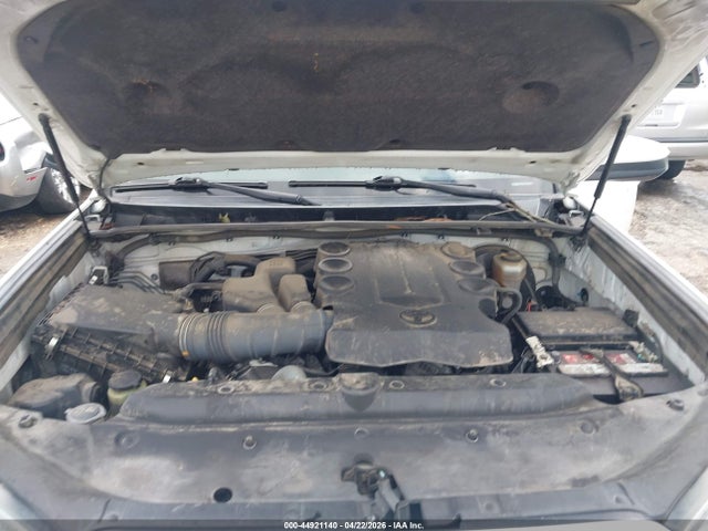 Toyota 4Runner Sr5
