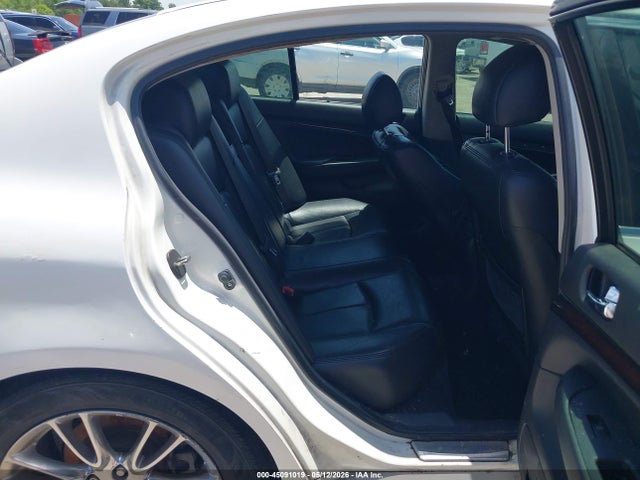INFINITI G37 Journey