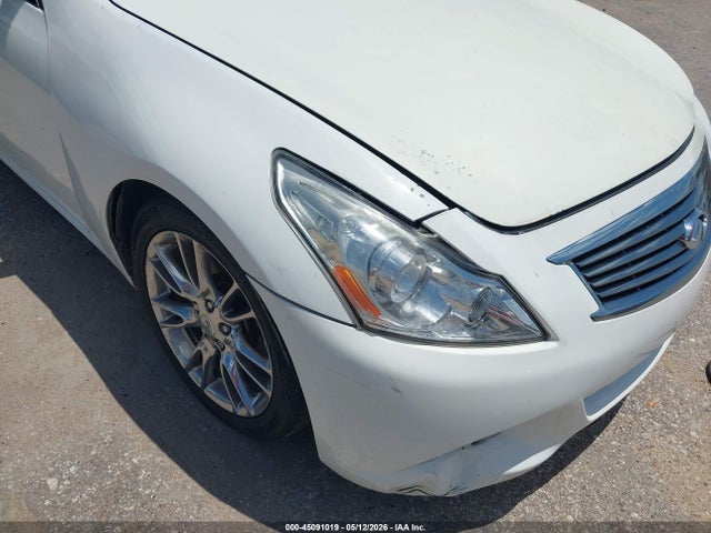 INFINITI G37 Journey